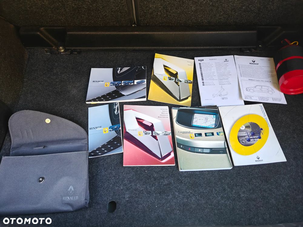 Renault Clio 1.6 16V Initiale - 14