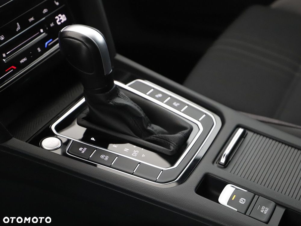 Volkswagen Passat Alltrack - 13