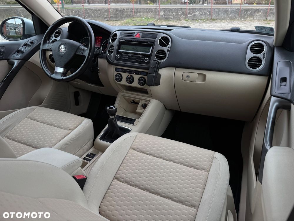 Volkswagen Tiguan 2.0 TDI DPF Sport & Style - 9