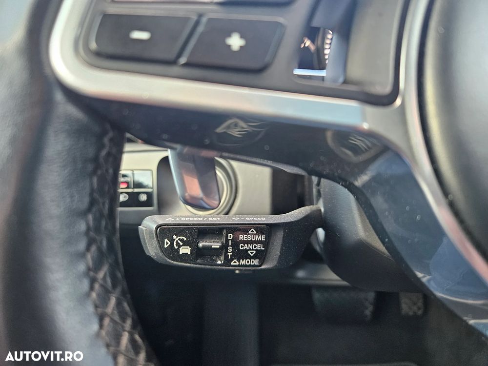 Porsche Cayenne Coupe E-Hybrid Tiptronic S Platinum Edition - 22