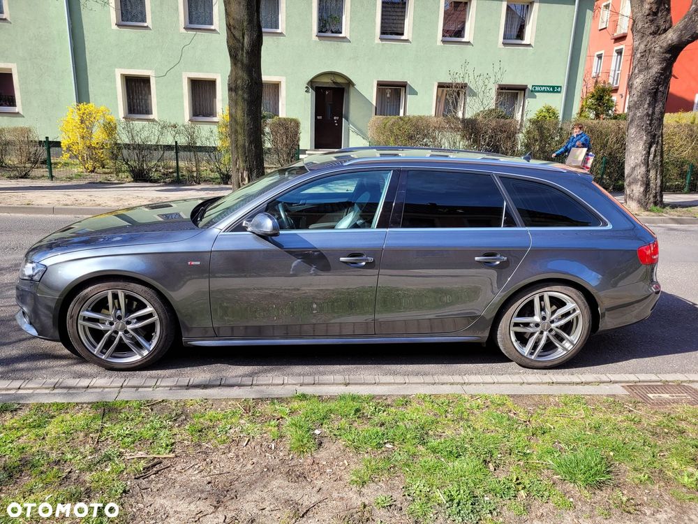 Audi A4 Avant - 1