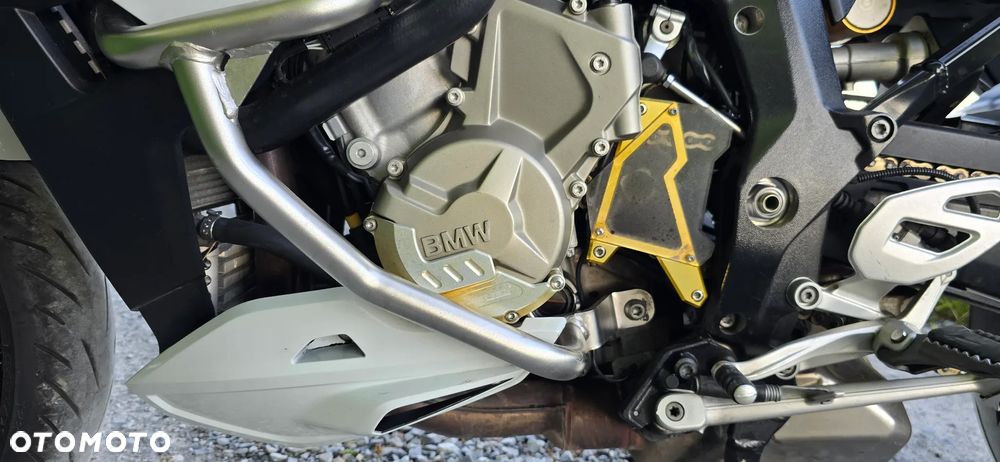 BMW XR - 10