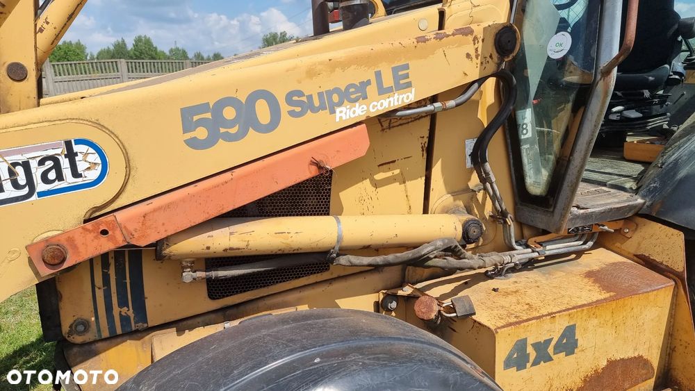 Case 590 SLE - 7