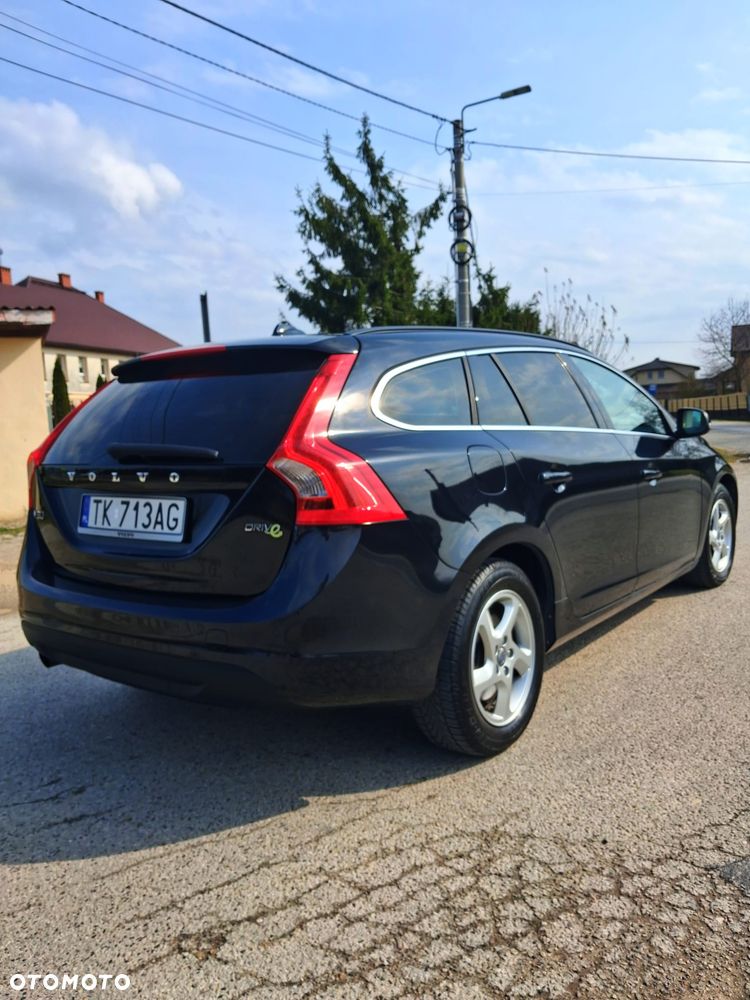 Volvo V60 D2 Momentum - 7