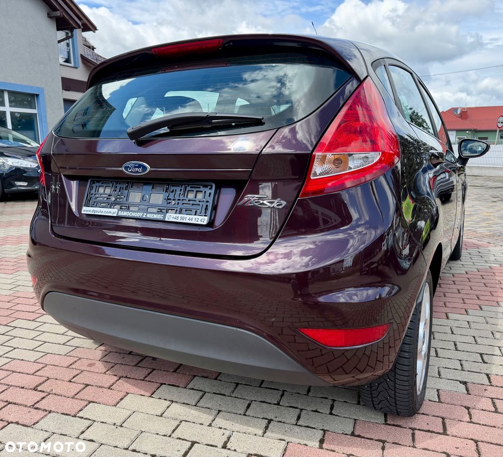 Ford Fiesta 1.25 Celebration - 9