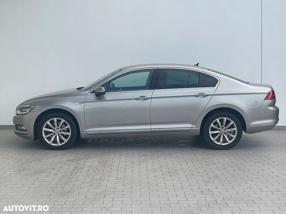 Volkswagen Passat - 5