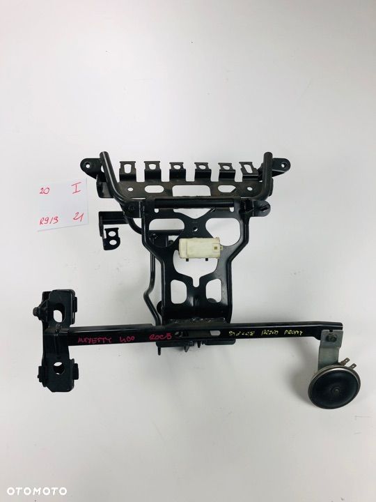 Yamaha Majesty 400 stelaż przedni przód 2005