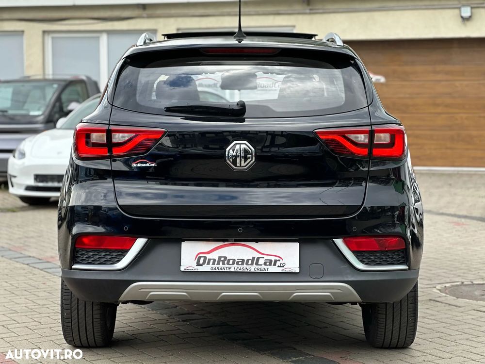 MG ZS EV Luxury - 32