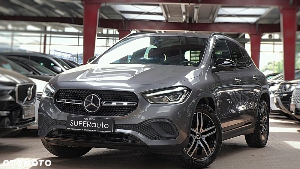 Mercedes-Benz GLA 180 - 6