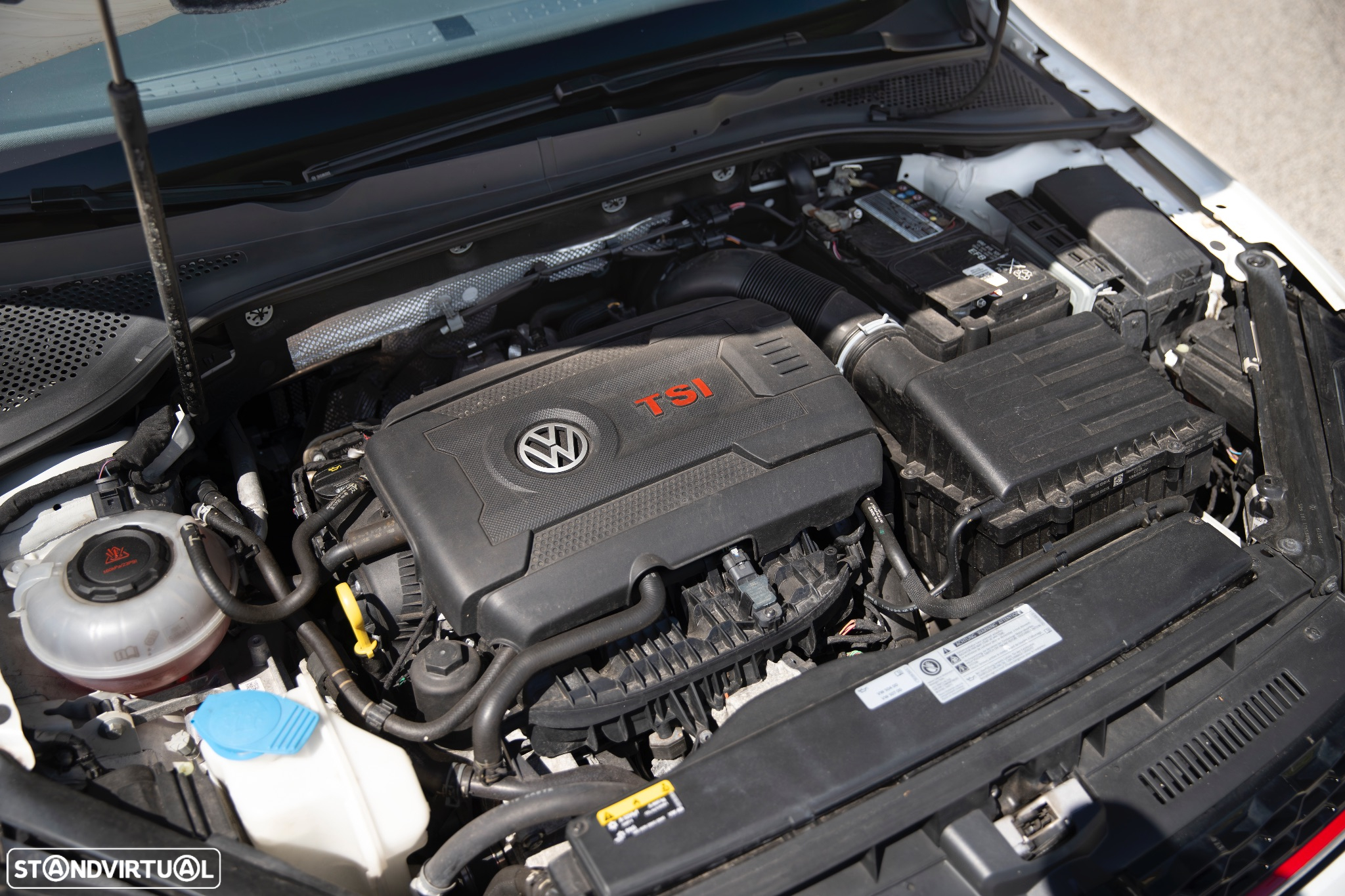 VW Golf 2.0 TSI GTi TCR DSG - 32