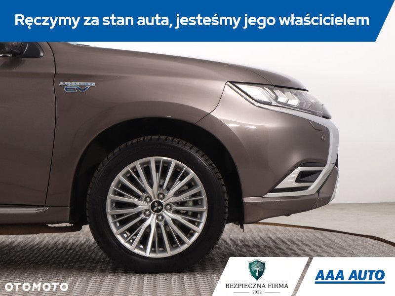 Mitsubishi Outlander - 17