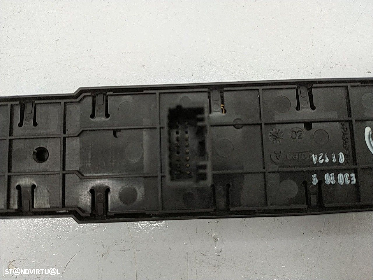 Interruptor Vidros Porta Cond/Pass Renault Megane Iii Grandtour (Kz0/1 - 4