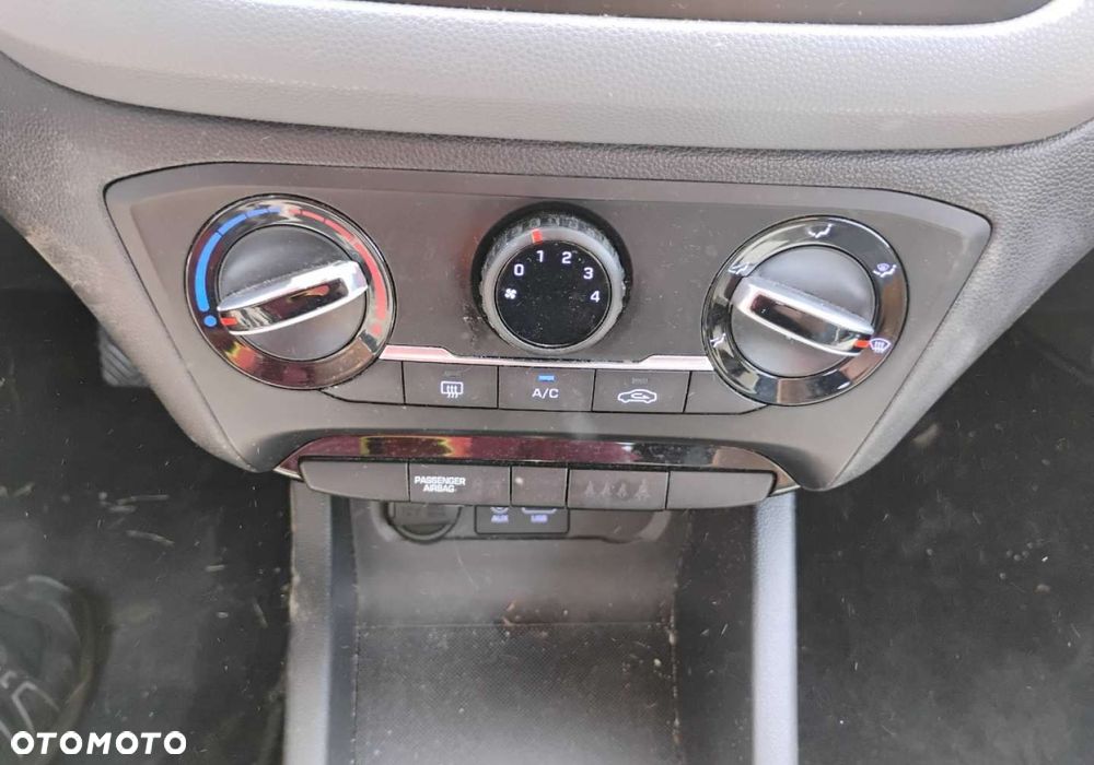 Hyundai i20 - 15