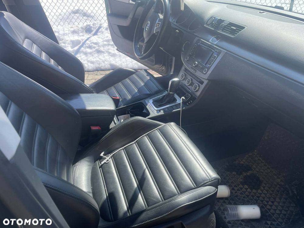 Volkswagen Passat 2.0 TDI 4Mot Highline DSG - 5