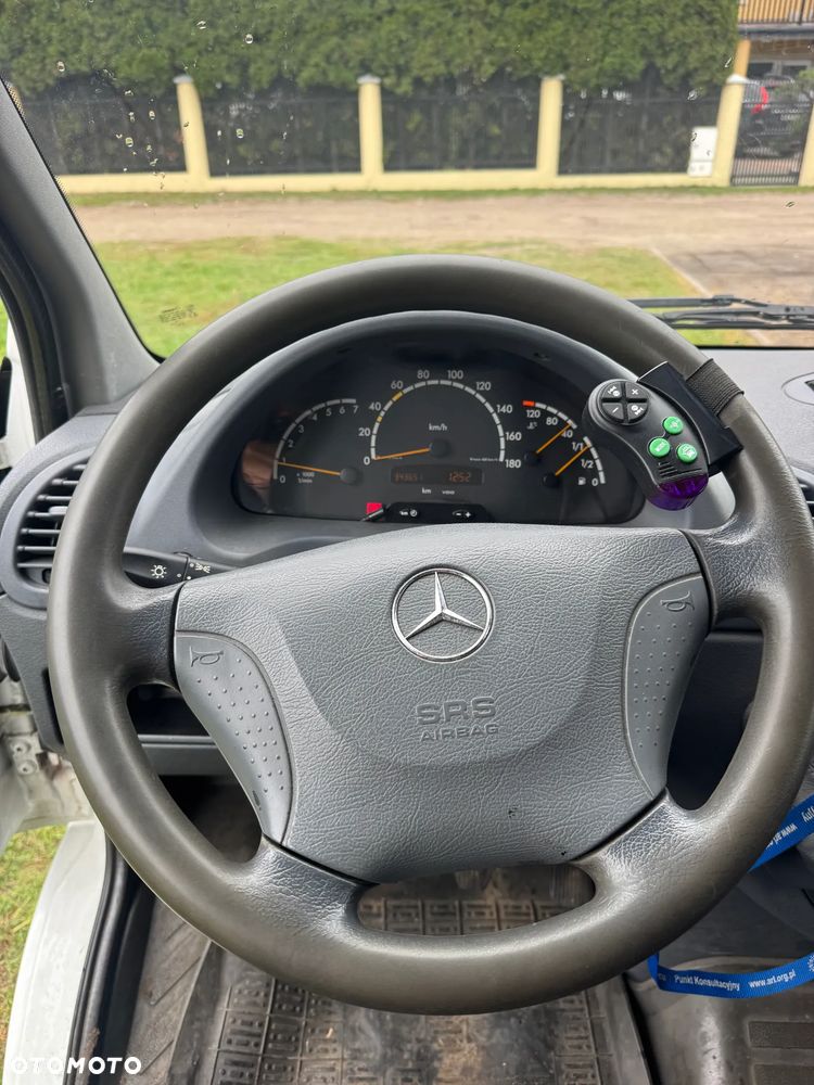 Mercedes-Benz SPRINTER - 16