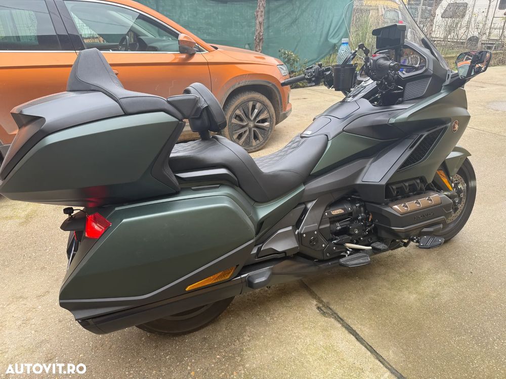 Honda GL 1800 Gold Wing - 30