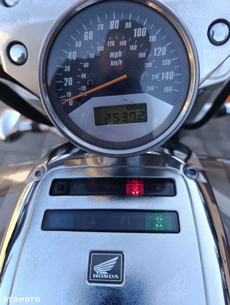 Honda VTX - 8