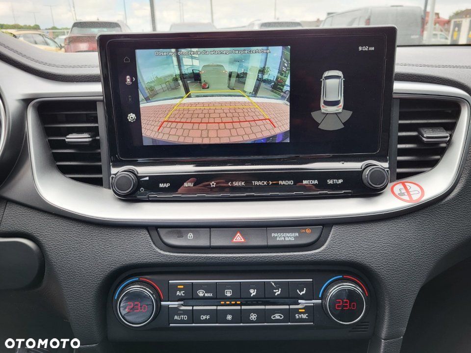 Kia Ceed - 12