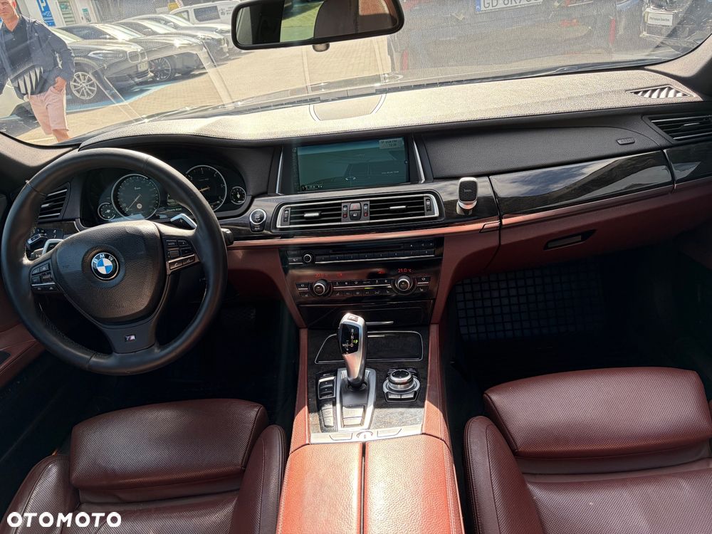 BMW Seria 7 730Ld - 27