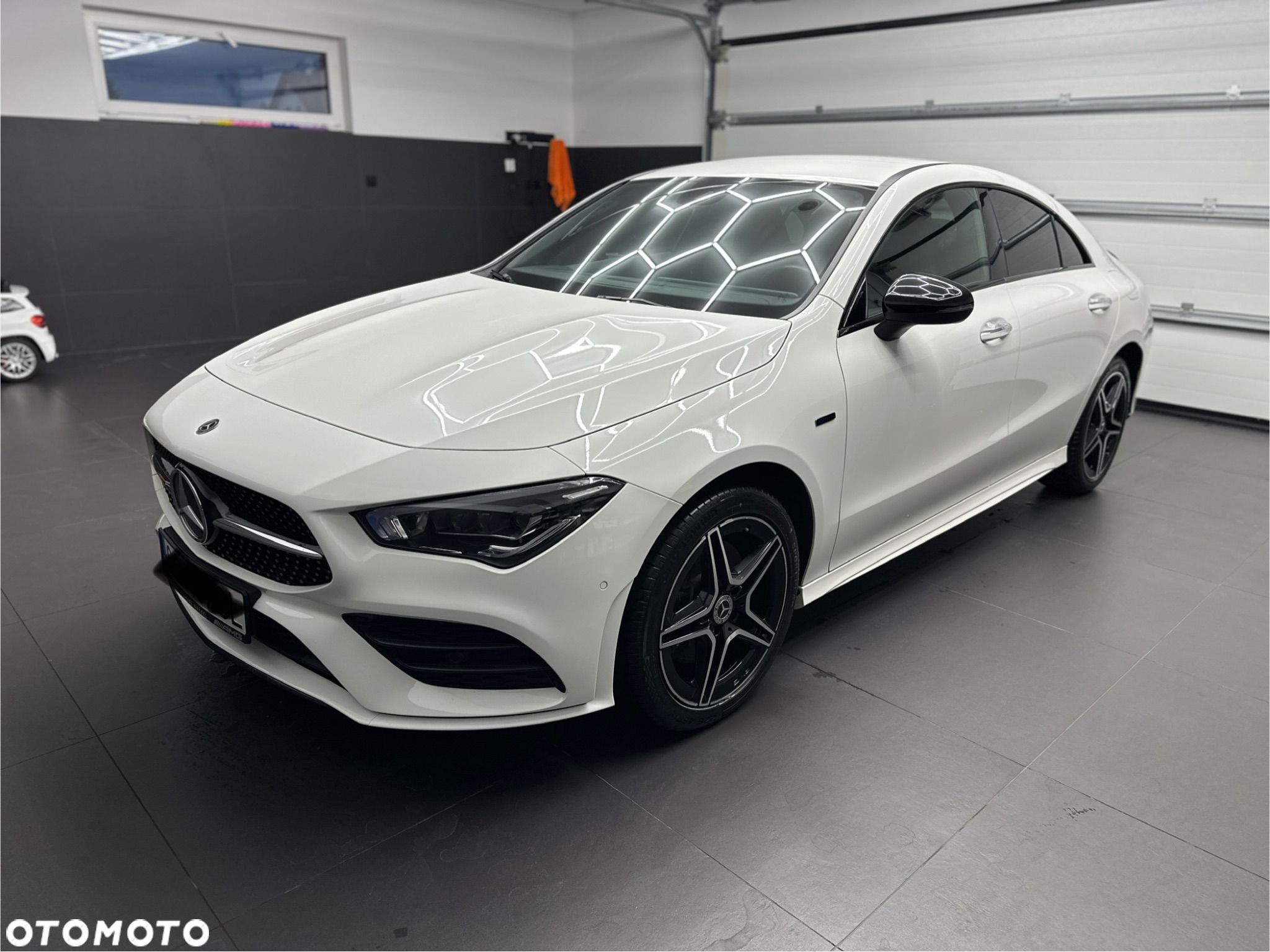 Mercedes-Benz CLA - 1