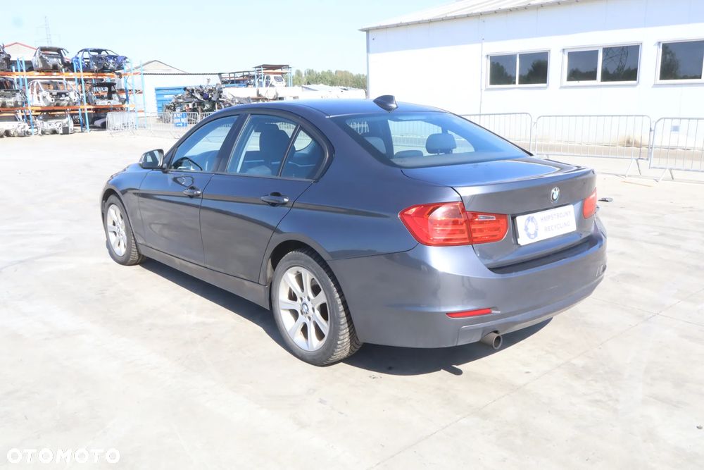 BMW Seria 3 318d - 7