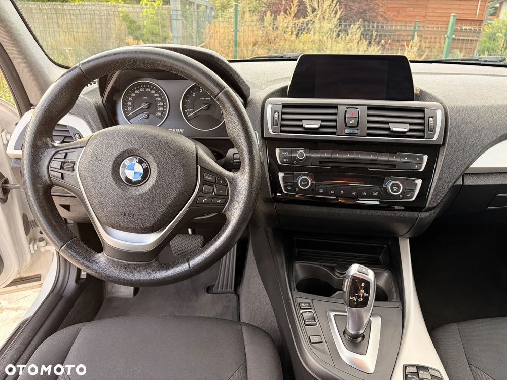 BMW Seria 1 118i Edition Metropolitan - 12