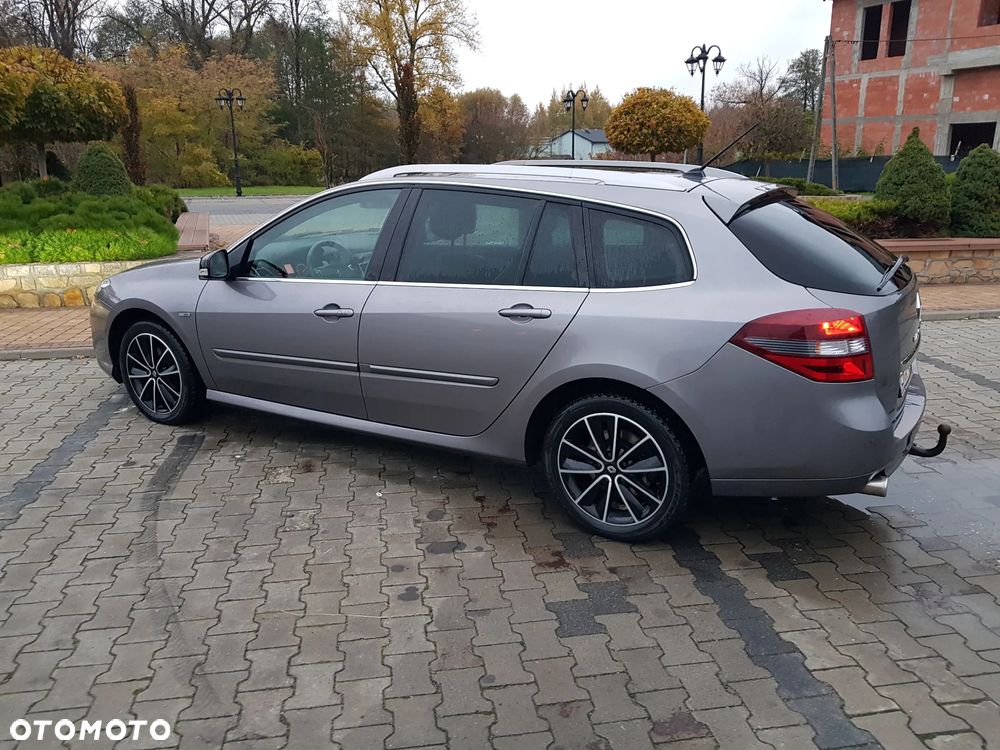 Renault Laguna 2012 photo 5
