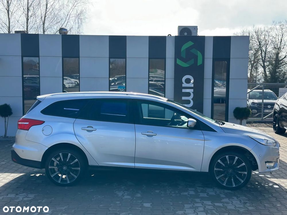 Ford Focus - 4