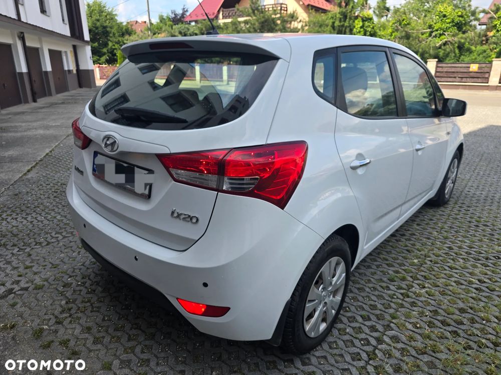 Hyundai ix20 - 3