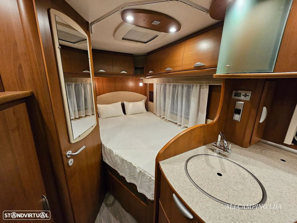 Pilote Explorateur 703FP CAIXA AUTOMÁTICA CAMA BASCULANTE/ CAMA FRANCESA - 19