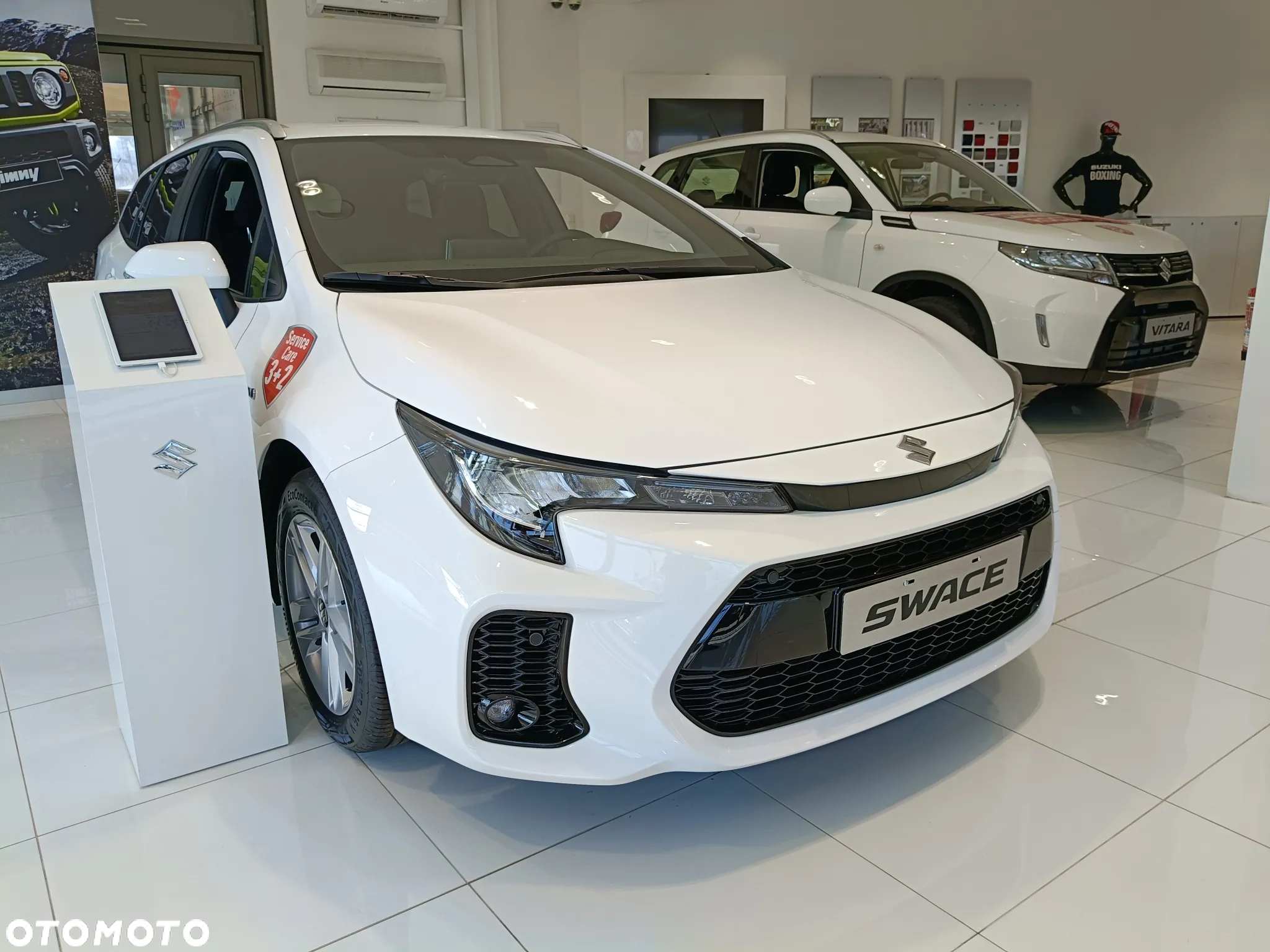 Suzuki Swace 1.8 Hybrid Premium Plus CVT - 3