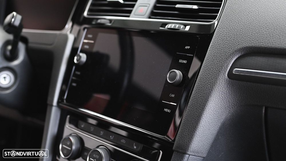 VW Golf 2.0 TSI GTI DSG Performance - 44