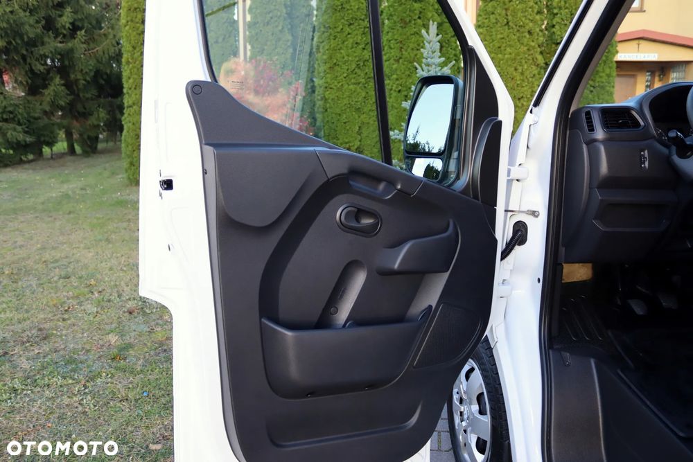 Opel movano - 19