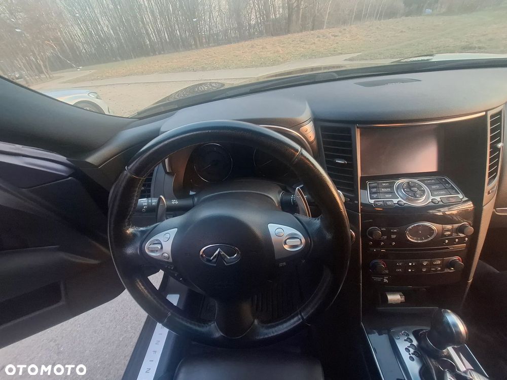 Infiniti QX70 3.7 AWD S Premium - 16