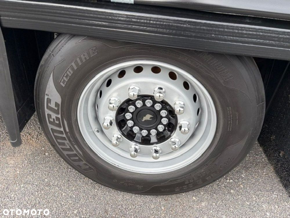 Schmitz Cargobull Varios, Oś podnoszona - 11