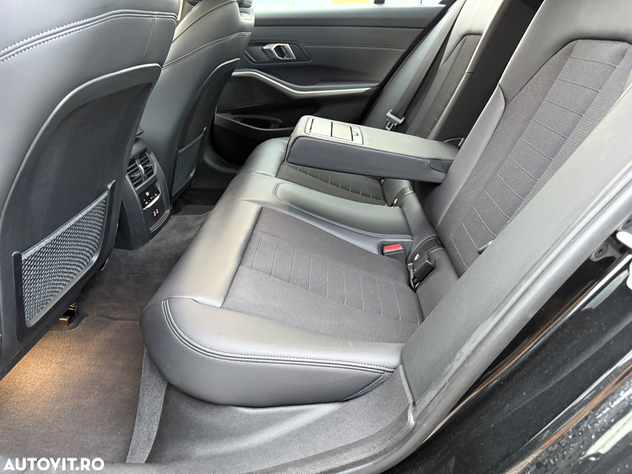 BMW Seria 3 330d Aut. Sport Line - 15