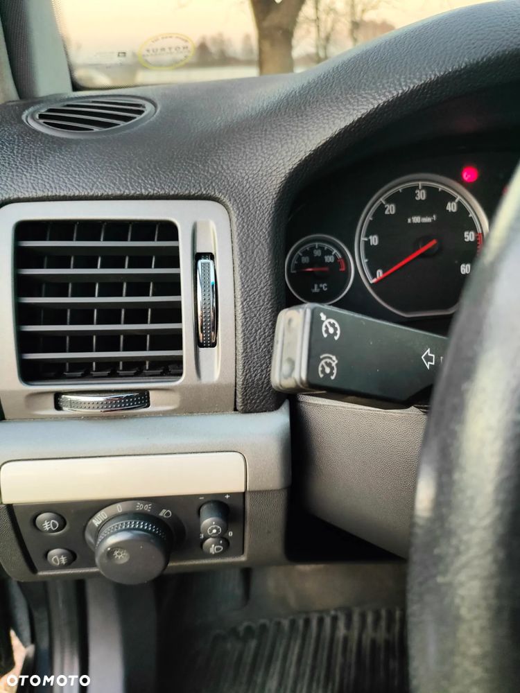 Opel Vectra 1.9 CDTI Cosmo - 22