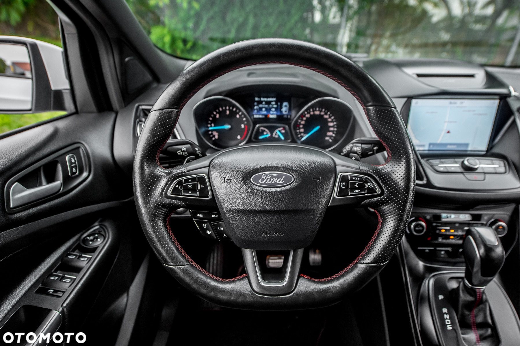 Ford Kuga 2.0 TDCi AWD ST-Line - 23