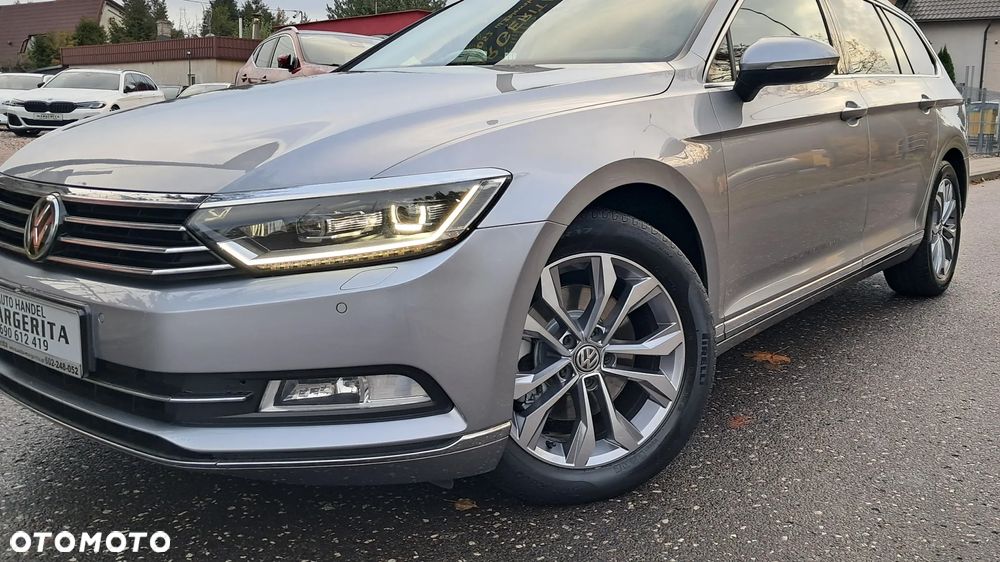Volkswagen Passat Variant 2.0 TDI SCR DSG Highline - 33
