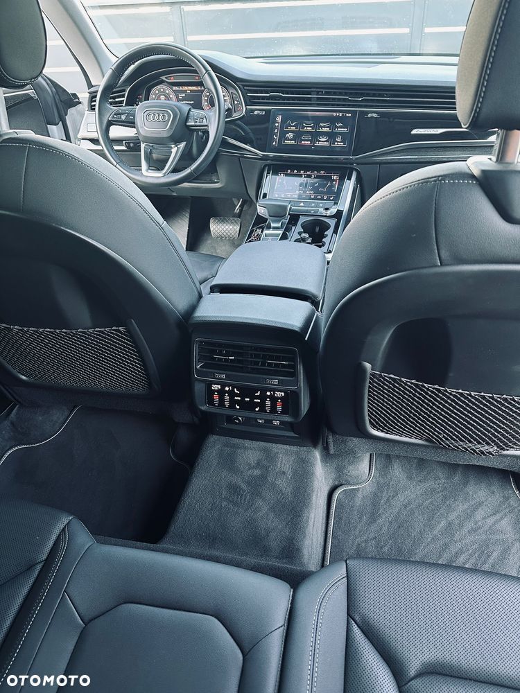 Audi Q8 55 TFSI mHEV Quattro Tiptronic - 10