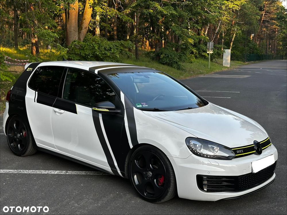 Volkswagen Golf 2.0 TSI 4Mot R - 11