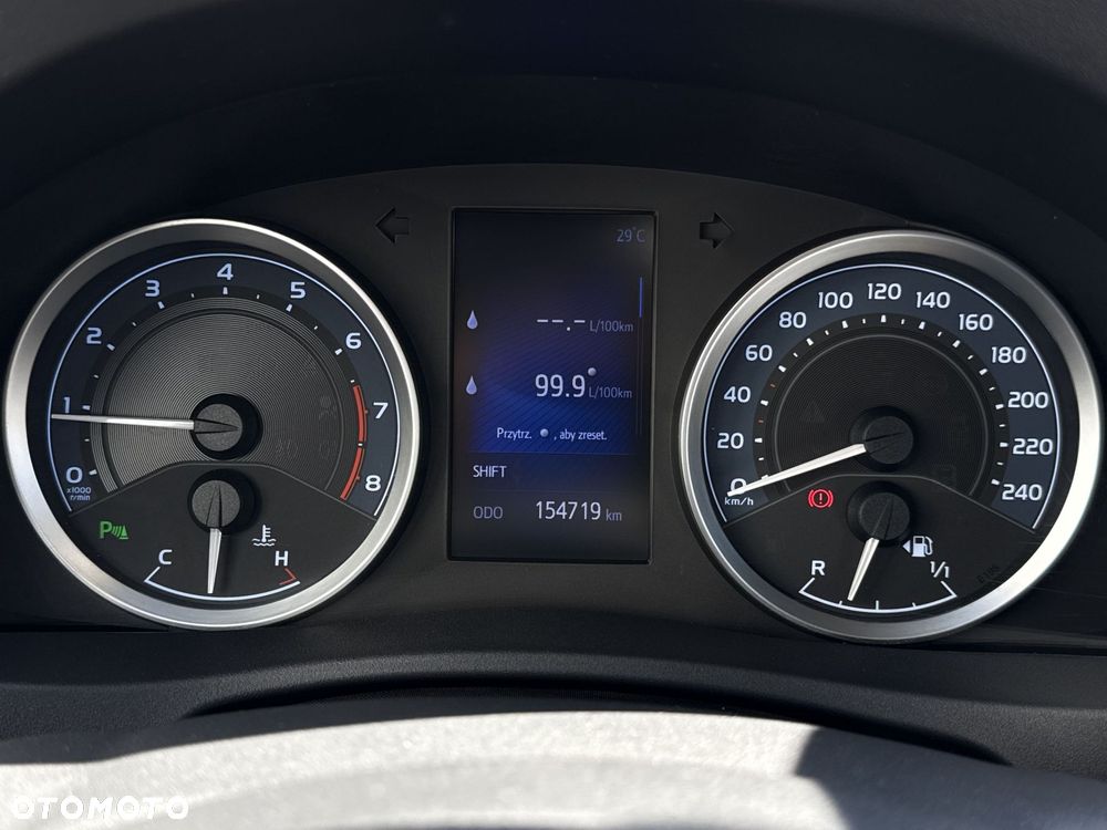 Toyota Corolla - 16