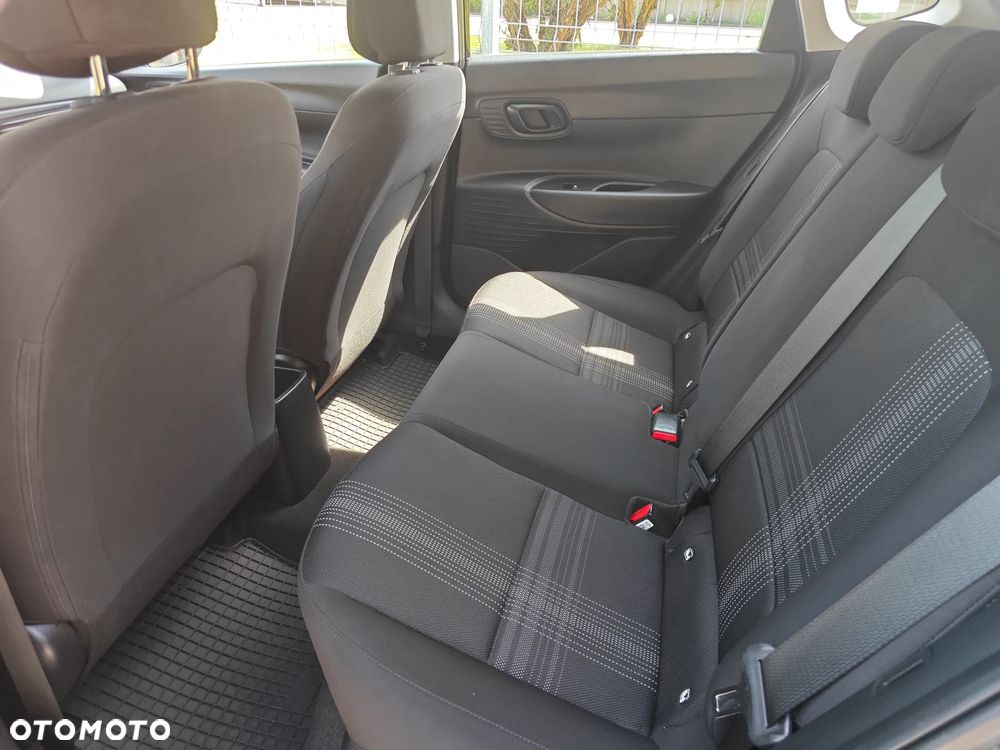 Hyundai i20 - 17