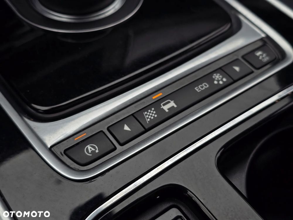 Jaguar XF 2.0 i4D AWD R-Sport - 29