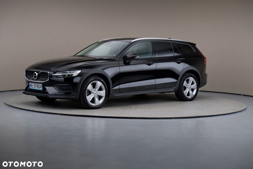 Volvo V60 Cross Country - 1