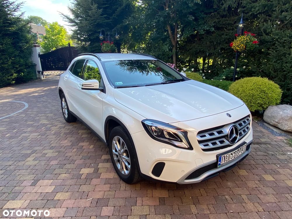 Mercedes-Benz GLA 200 7G-DCT AMG Line - 1