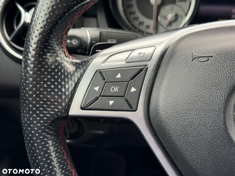 Mercedes-Benz CLA 200 7G-DCT AMG Line - 26