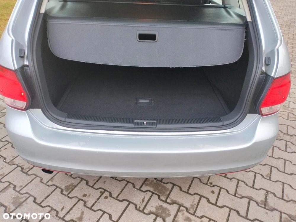 Volkswagen Golf 1.6 TDI DPF Comfortline - 22