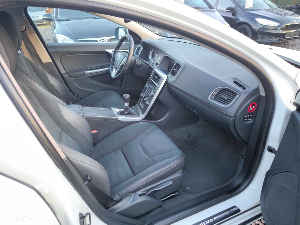 Volvo V60 - 12
