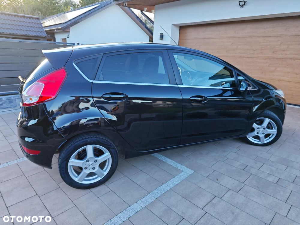 Ford Fiesta - 18
